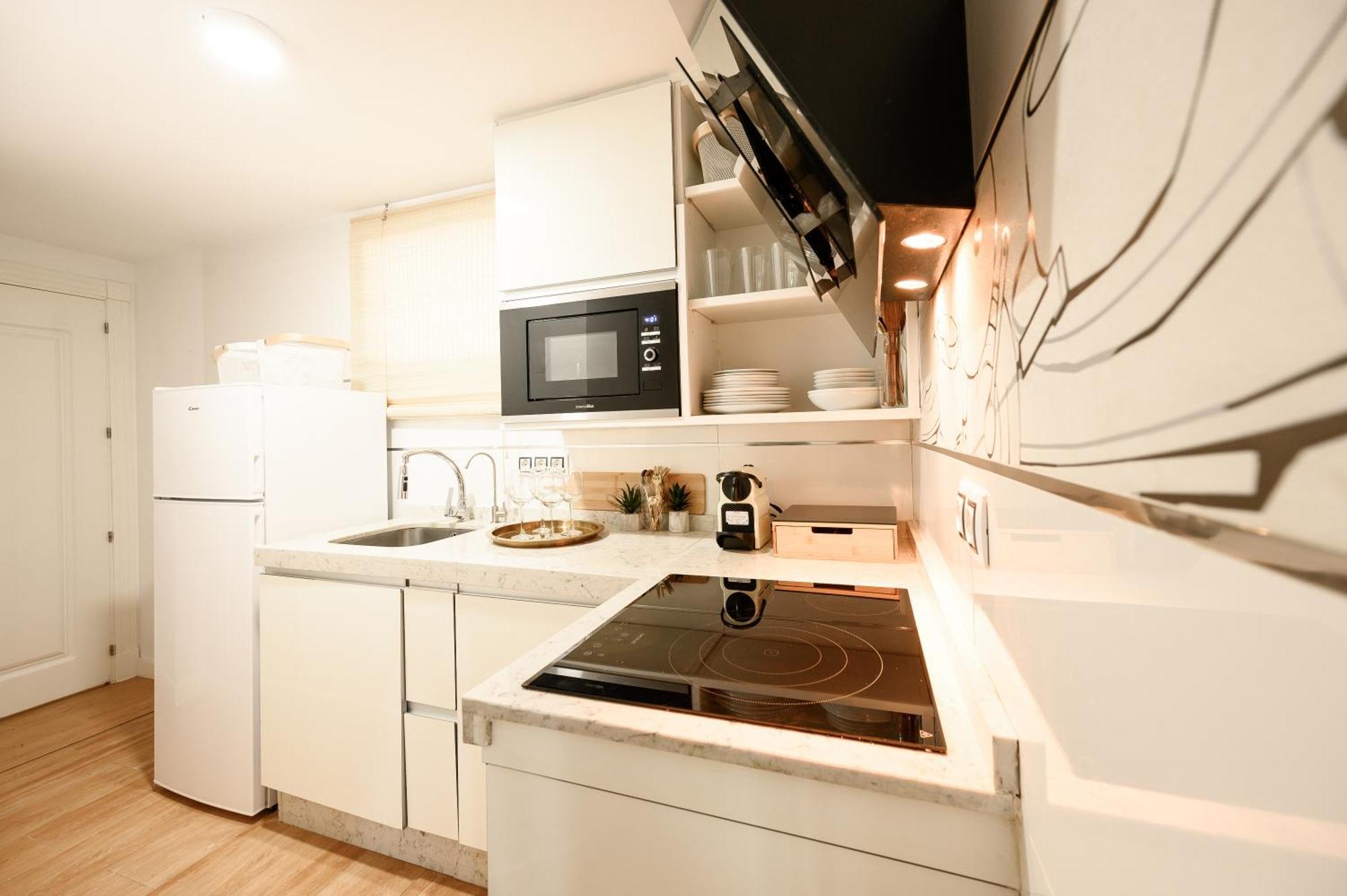 Estudio Con Parking Teatinos Malaga Living מראה חיצוני תמונה